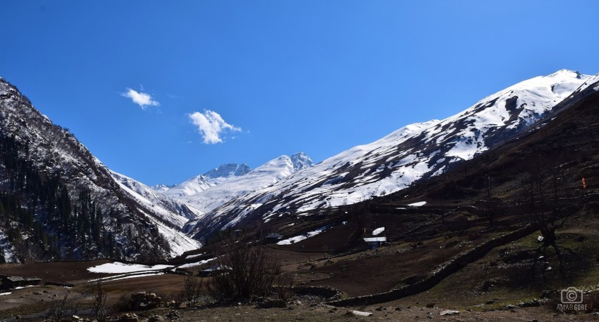 The 6 kms Sangla Meadows (Kanda) is highly rewarding and offers ultimate views.